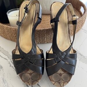 COACH Vintage Mollie Wedge Woven Sandal. Chocolate Brown Size 8